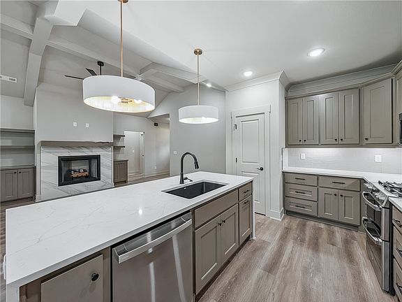 4th image of 11 Penwith Ln