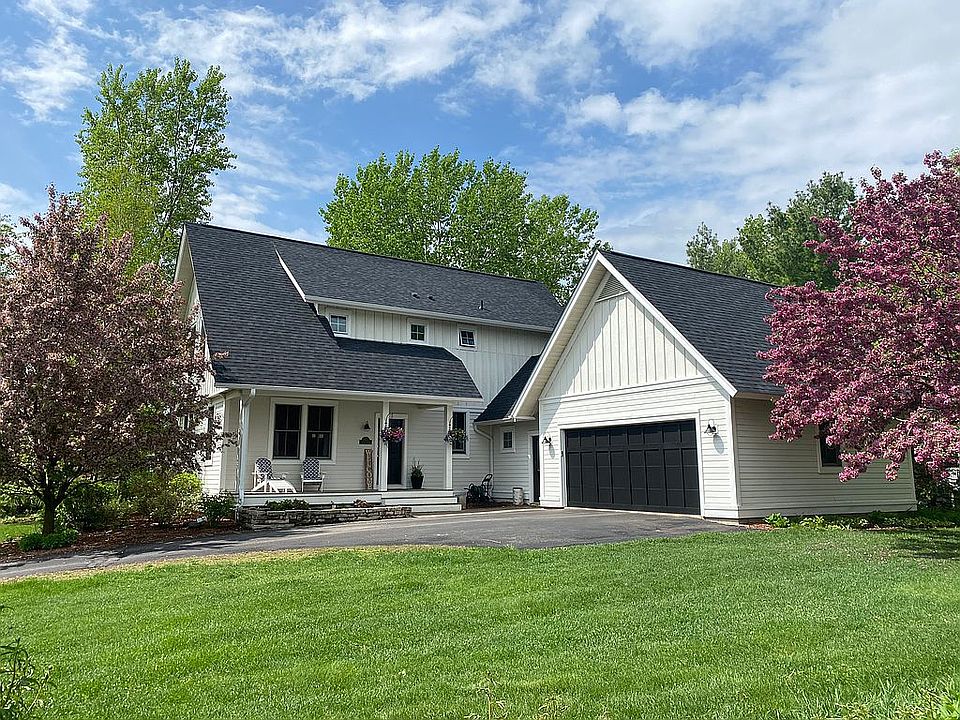 1st image of 4622 Lilac Ln N