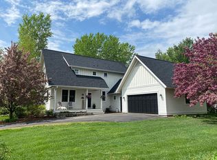 4622 Lilac Ln N, Lake Elmo, MN 55042