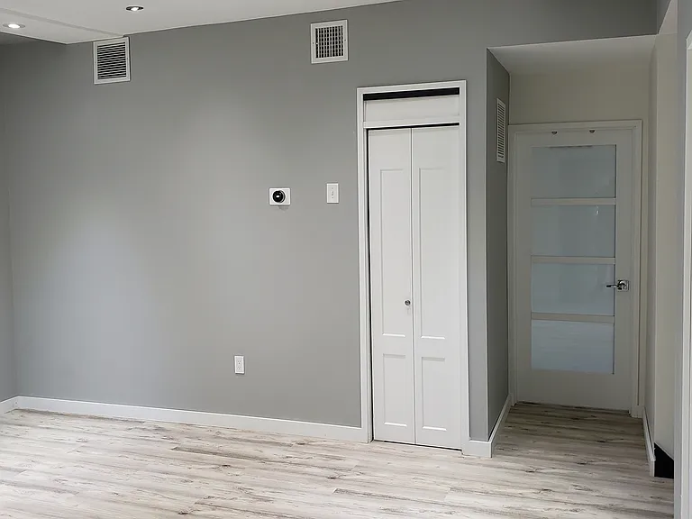 102 Kenberma St #3 — Photo 4