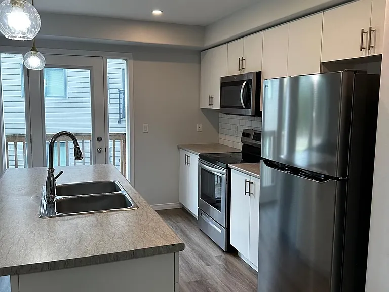 1650 Hetherington Dr — Photo 9