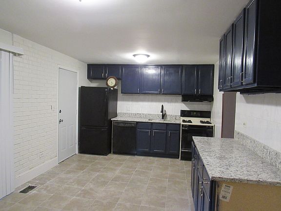 4th image of 8838 Robin Dr APT C
