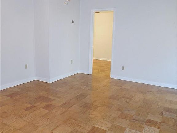 5th image of 3214 NW 43rd St