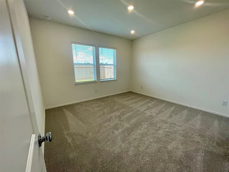 21934 Longhorn Ridge Dr — Photo 14
