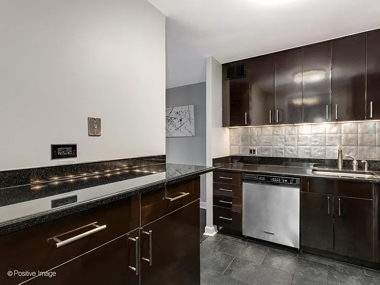 1030 N State St #18C — Photo 16