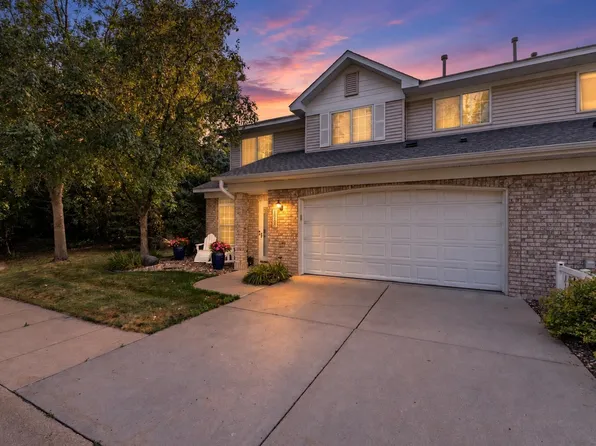 10100 Bridgehill Ter, Eden Prairie, MN 55347