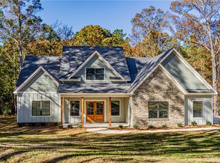 1793 Lee Road 288, Smiths Station, AL 36877