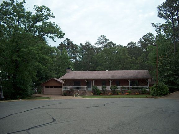 home on cul-de-sac lot