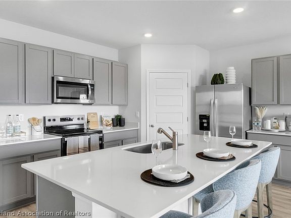 4th image of 6701 San Bruno Dr