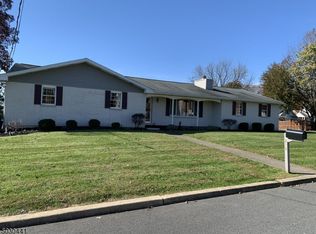 212 S 2nd St, Phillipsburg, NJ 08865