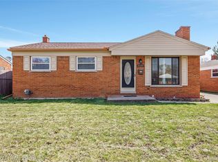 26702 Hill Ave, Warren, MI 48091