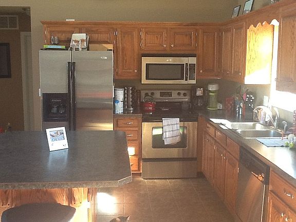 3rd image of 1542 Grand View Dr