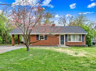6702 Crestview Dr, Crestwood, KY 40014