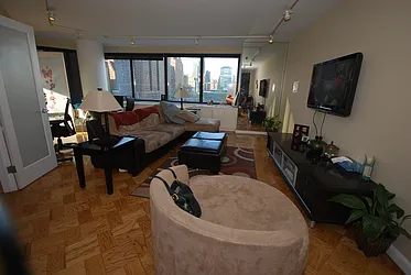 Rented by Luxury Habitat