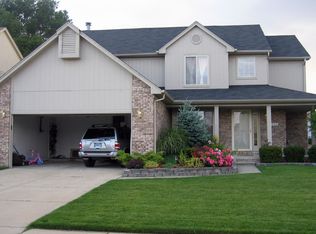 2929 Truffle Dr, Troy, MI 48083