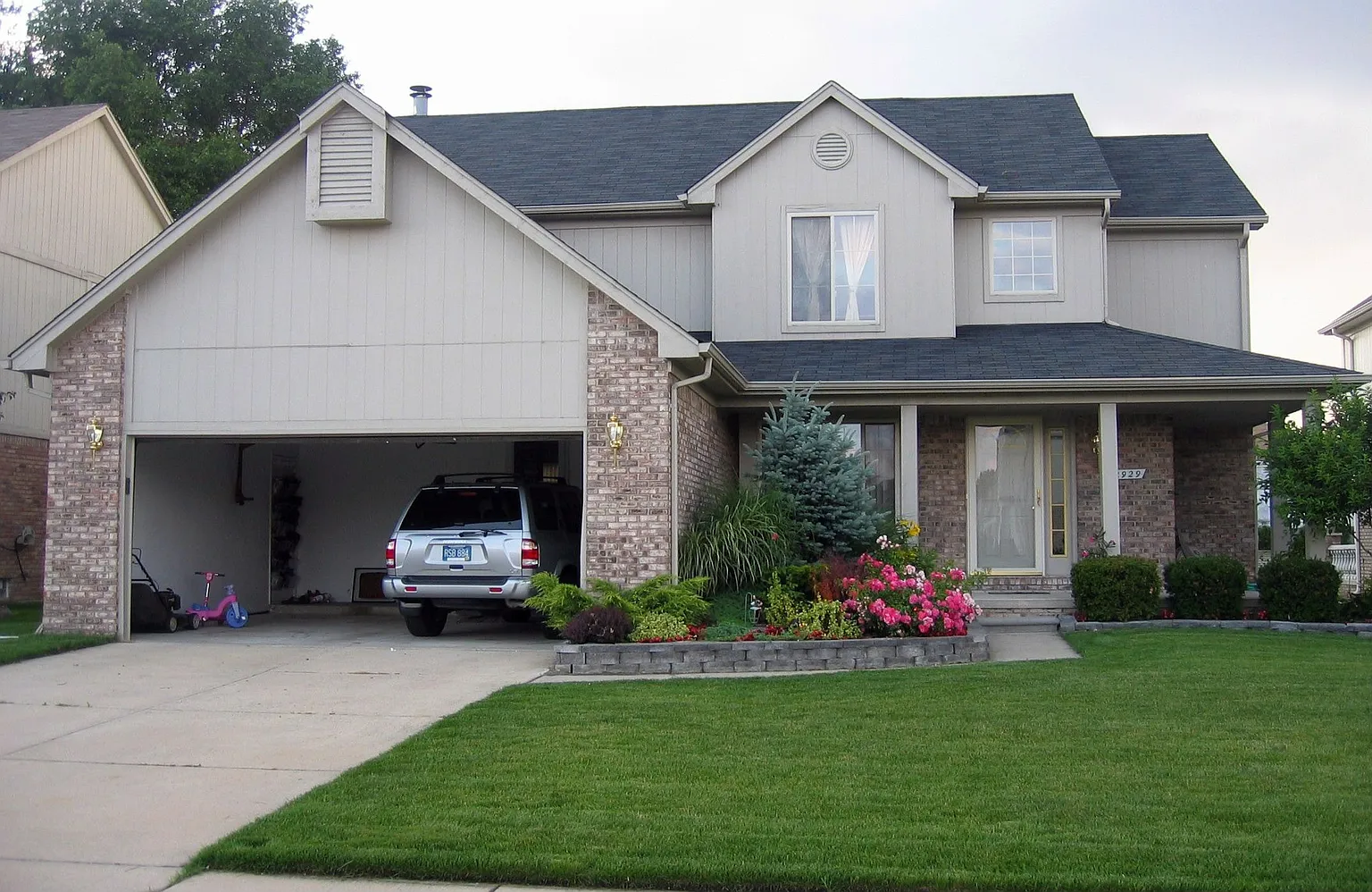2929 Truffle Dr photo 1
