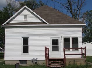 19 Urbana St, Westville, IL 61883