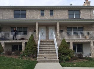 86 5th Ave APT 2, New Rochelle, NY 10801