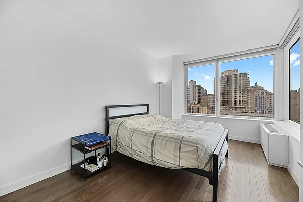 Rented by Corcoran | media 17