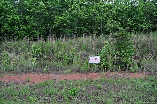 1st image of 3185 Lake Dr #52