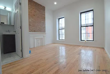 Rented by Safdie Realty Group