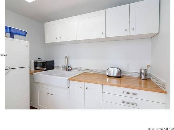 5th image of 7300 Ocean Ter APT 108