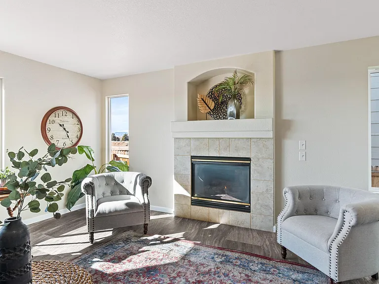 1657 Falcon Ridge Dr — Photo 16