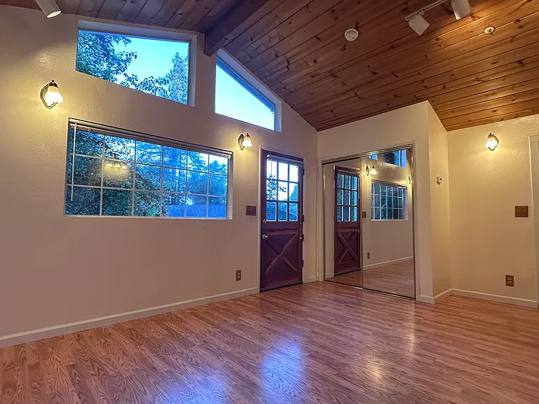 10311 Highway 9 — Photo 11