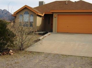 5033 Heno Mine Rd, Las Cruces, NM 88011