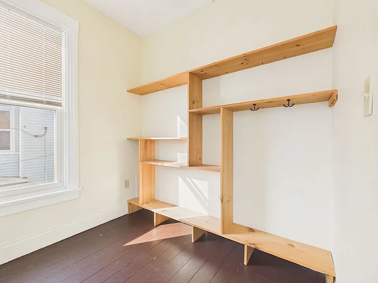 221 N Spring St — Photo 19