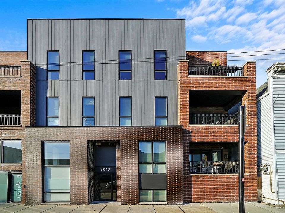 1st image of 3016 W Belmont Ave #1W