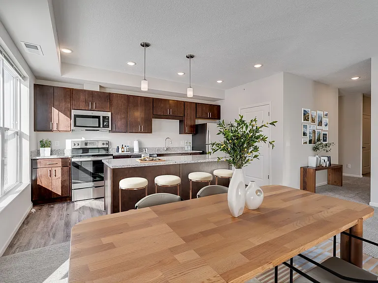 Henry - 3 Bed / 2 Bath - 1,691 Sq.Ft.