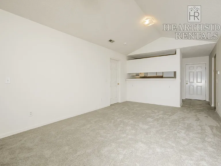 330 Brownlea Dr #5F — Photo 4