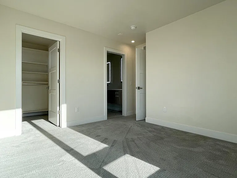 3400 Lawrence St #3400 — Photo 24