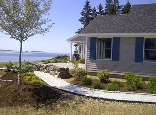 563 Ash Point Dr, Owls Head, ME 04854