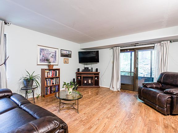 4th image of 321 Shawmont Ave APT C