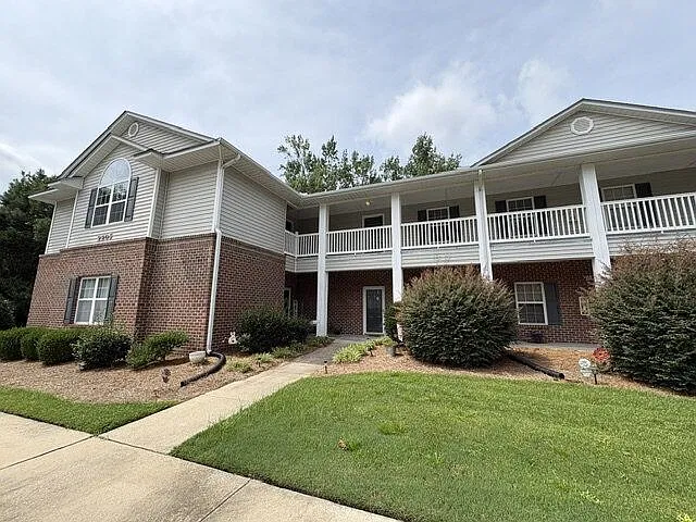 2 bed, 2.0 bath, 1308 sqft, $1,400 — Photo 1