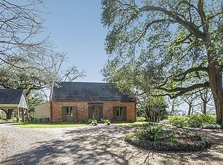 8303 River Rd, Abbeville, LA 70510