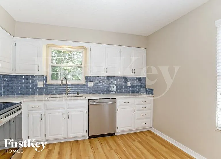 8617 Stearns St — Photo 7
