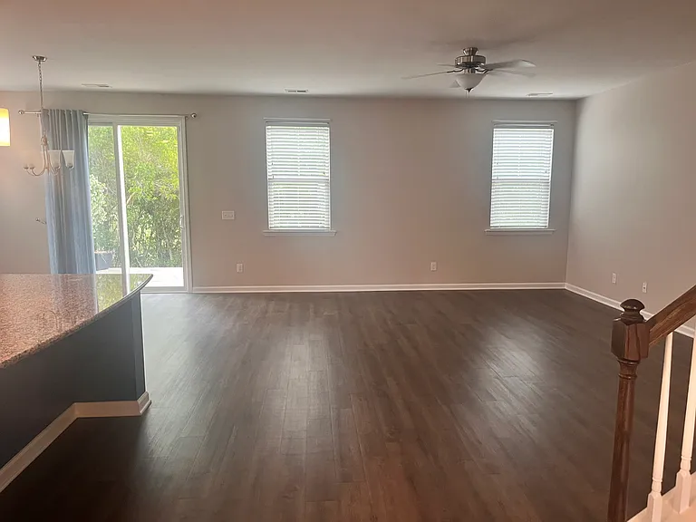 145 Palmer Pl — Photo 9