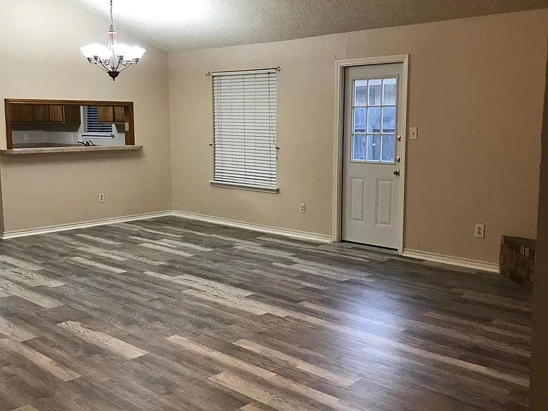 7109 Fort Collins Dr — Photo 20