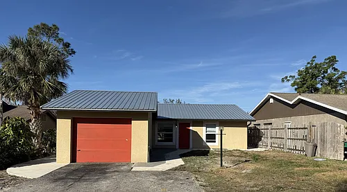 144 Christie Ave Photo 1