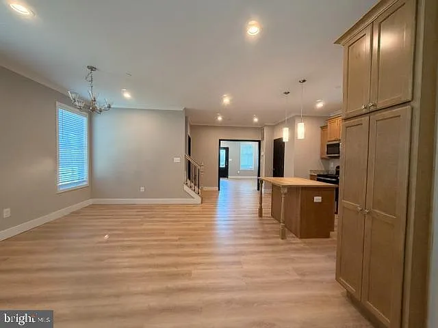 8836 Greenwood Ave — Photo 6