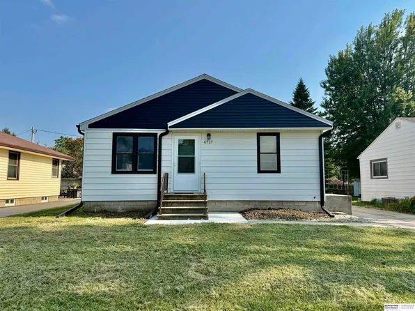 6717 Colby St, Lincoln, NE 68505
