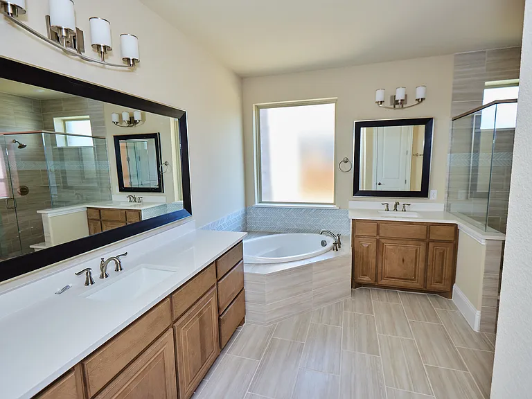 1460 Waterton Dr — Photo 14