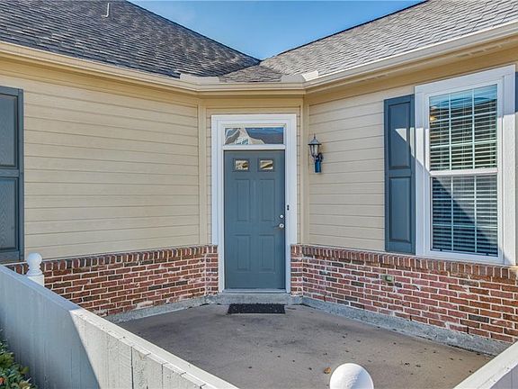 5th image of 2601 Marsh Ln Unit 333