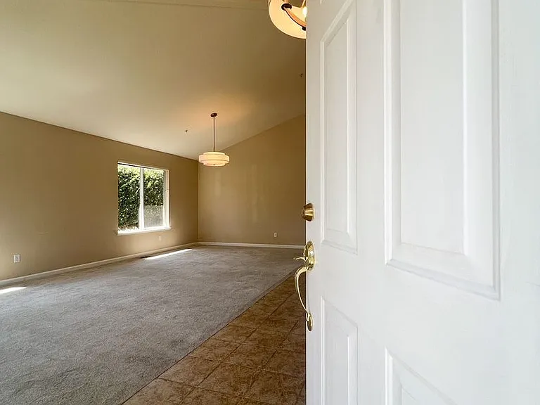 53 Wine Press Way — Photo 3