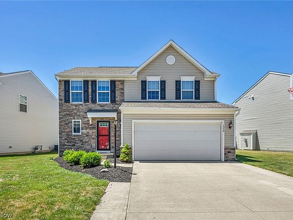 3rd image of 1570 Arbor Dr