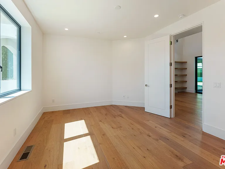 382 Aderno Way — Photo 43