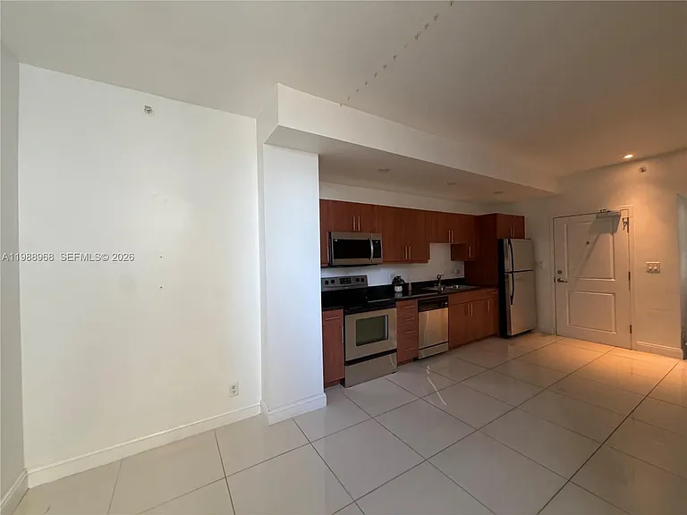 111 E Flagler St #606 — Photo 4
